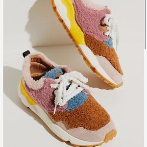 Flower Mountain Archie Shearling Sneaker Rose/Tyrie